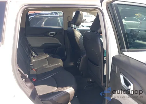 2022 Jeep Compass Latitude Lux z USA, uszkodzony, nr VIN 3C4NJDFB6NT164933